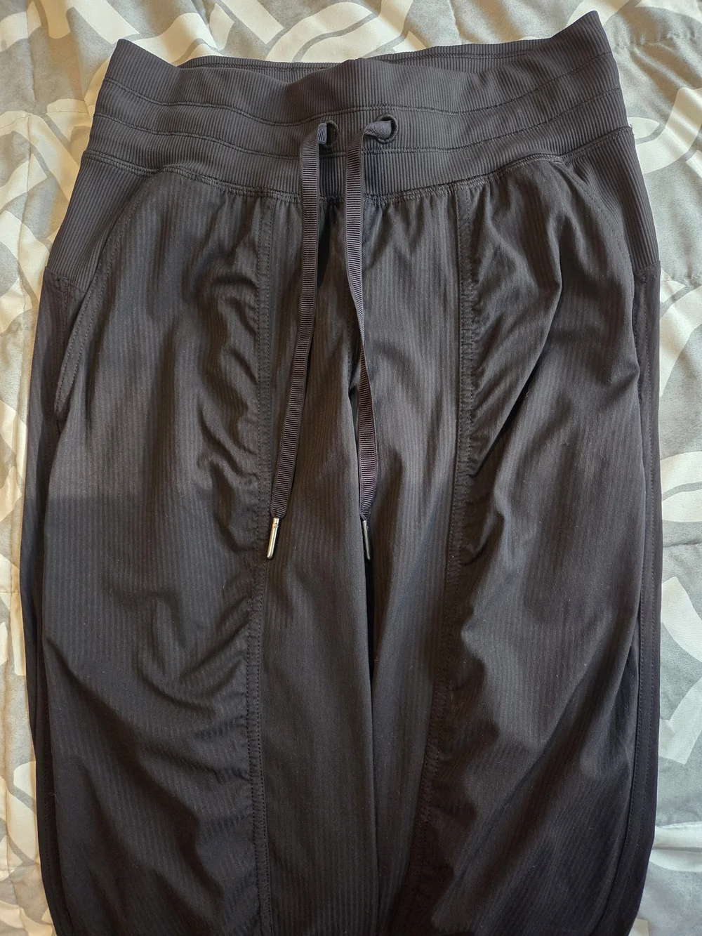 lululemon athletica Dance Studio Mid-Rise Jogger in Black-Women's Size 0 - Picture 6 of 8